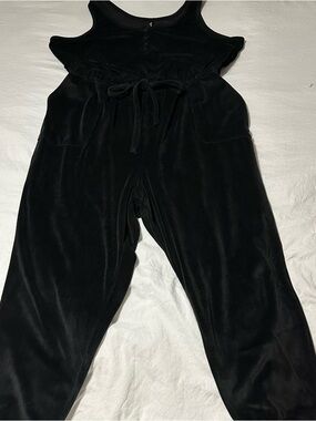 Torrid Plus Size 4 Velour Henley Black Drawstring  Jogger Jumpsuit